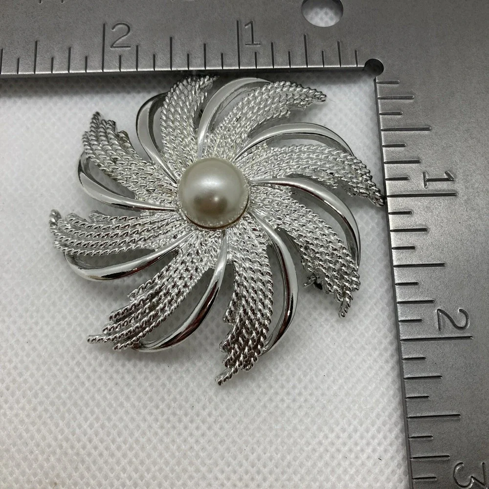 Vintage Lot of 3 Silver Tone Pin Brooch Clear Rhinestone Sarah‎ Coventry Flower